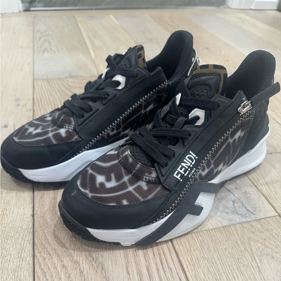 Fendi Flow sneakers - Picture 1 of 4